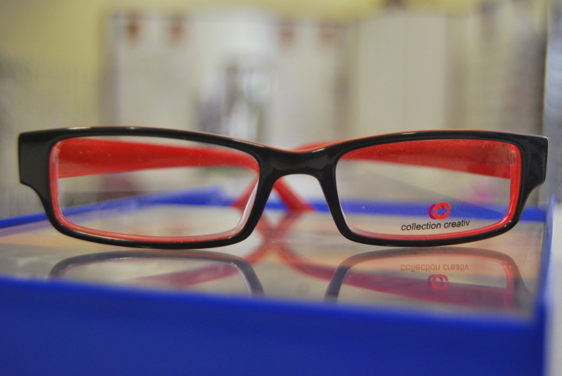 opticien-ENTRAUNES-min_view-sight-lens-frame-optics-spectacles-1141012-pxhere.com